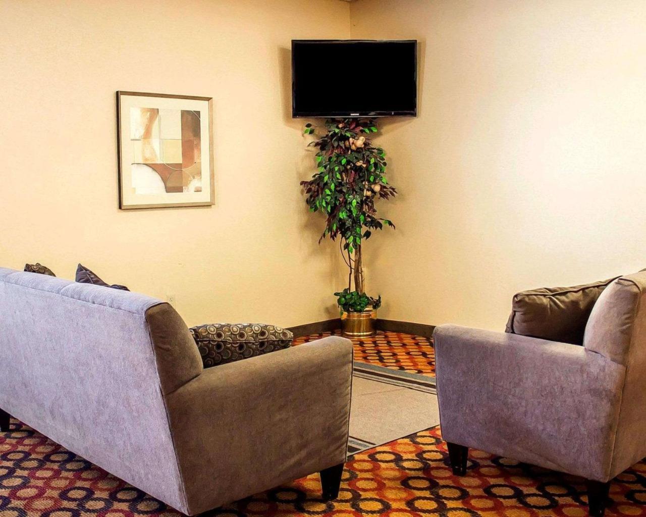 Wilkes-Barre Inn & Suites المظهر الخارجي الصورة