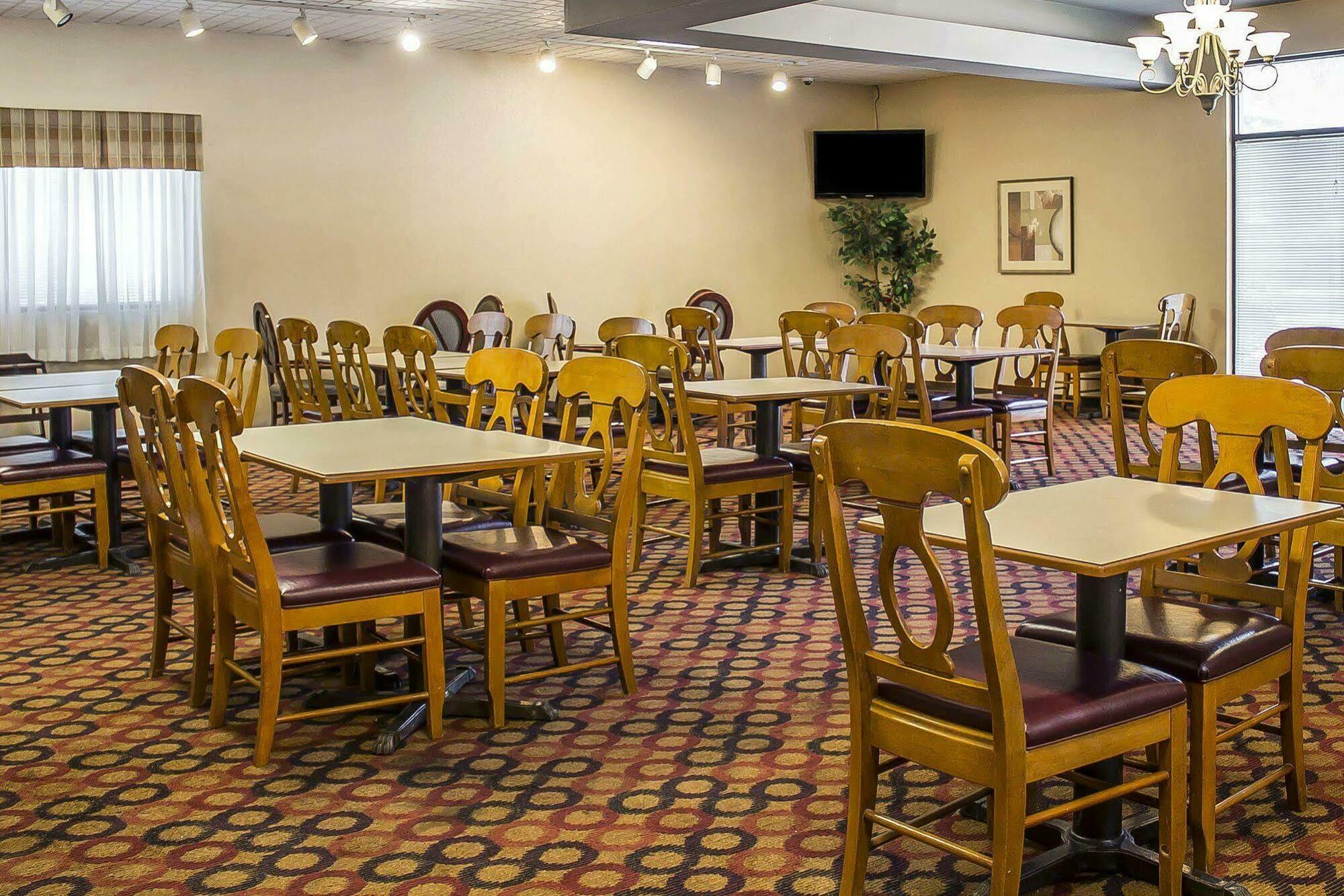 Wilkes-Barre Inn & Suites المظهر الخارجي الصورة